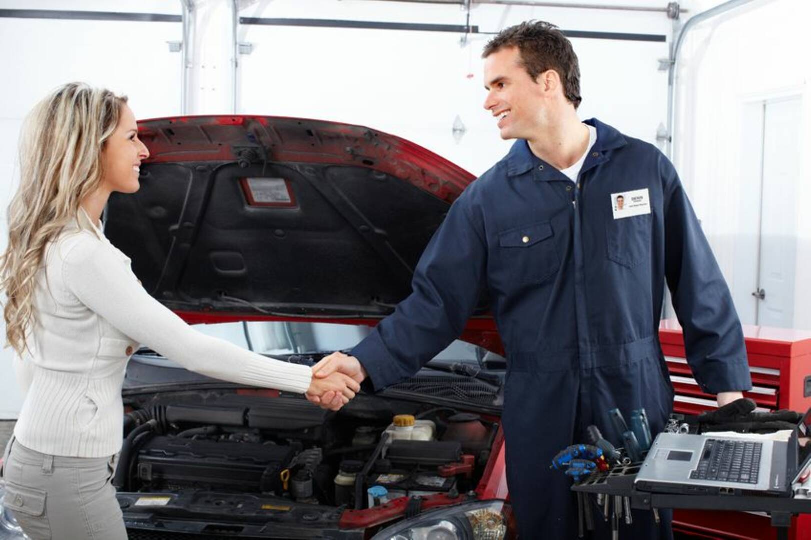 Tremaine's Auto Service logo