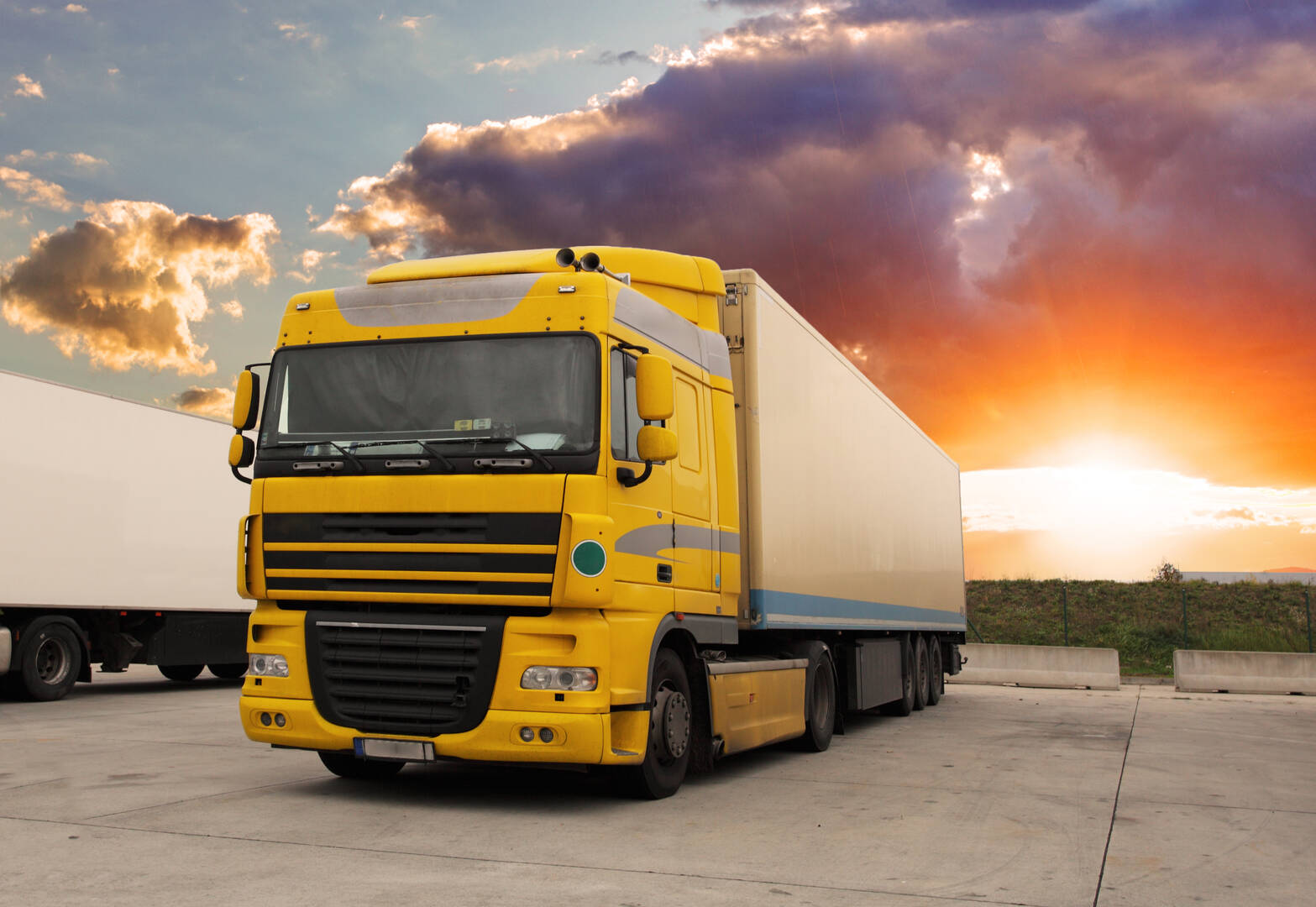 A & E Relocation Services logo