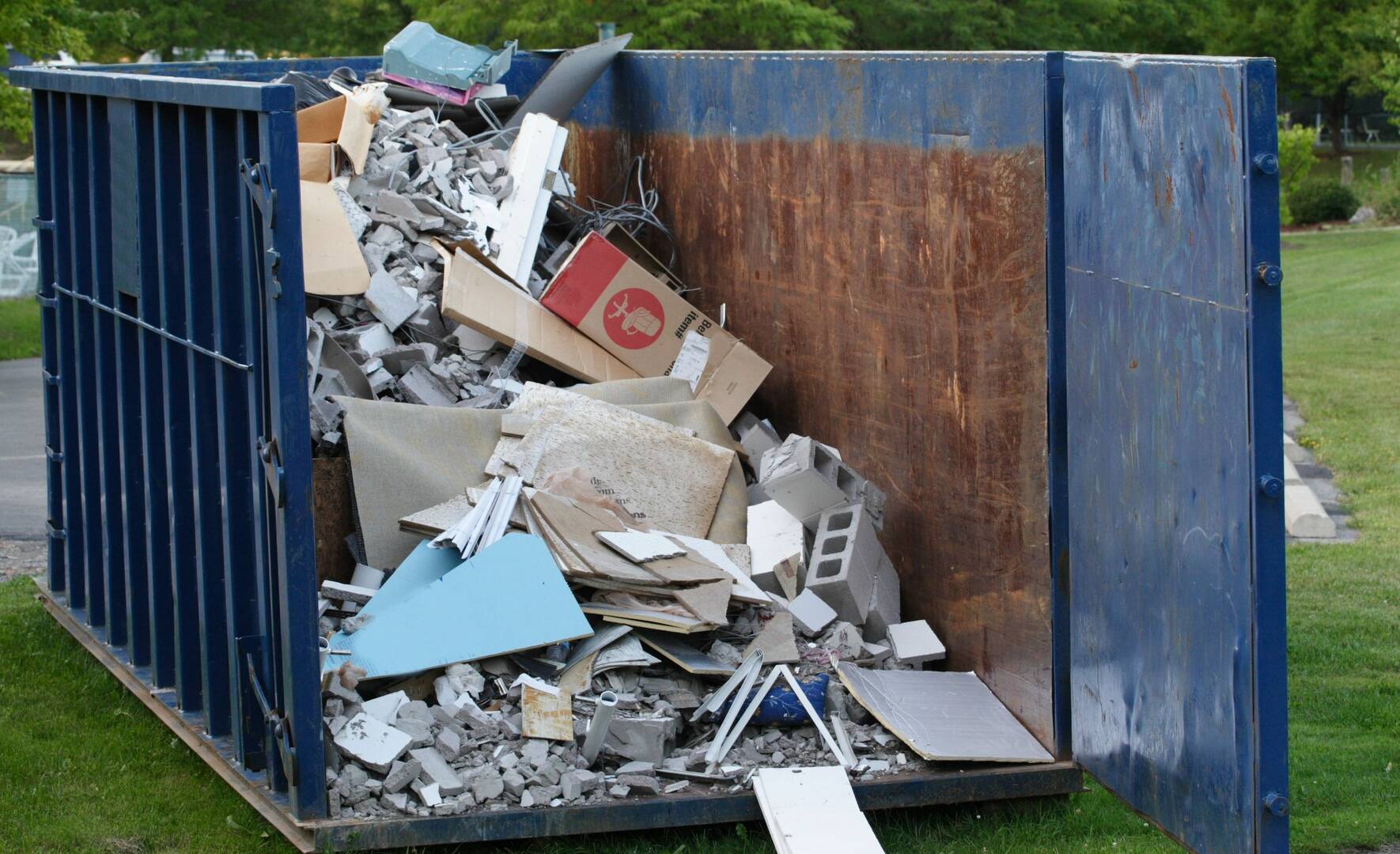 Beartown  Recycling logo